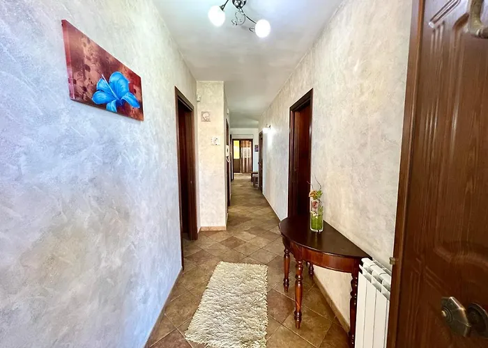 La Cinisara 아파트 카리니